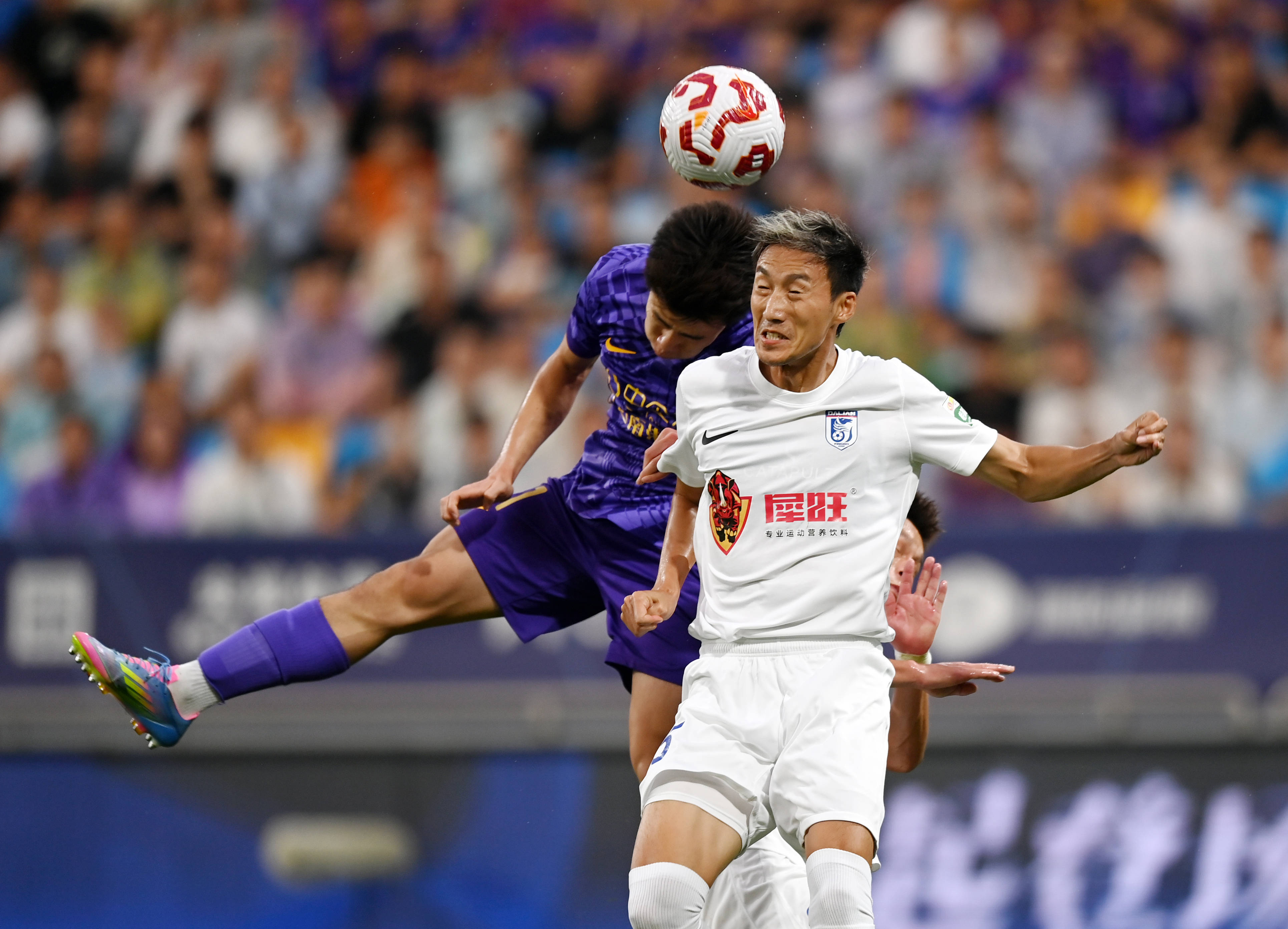 德甲赛场上 德甲赛场上